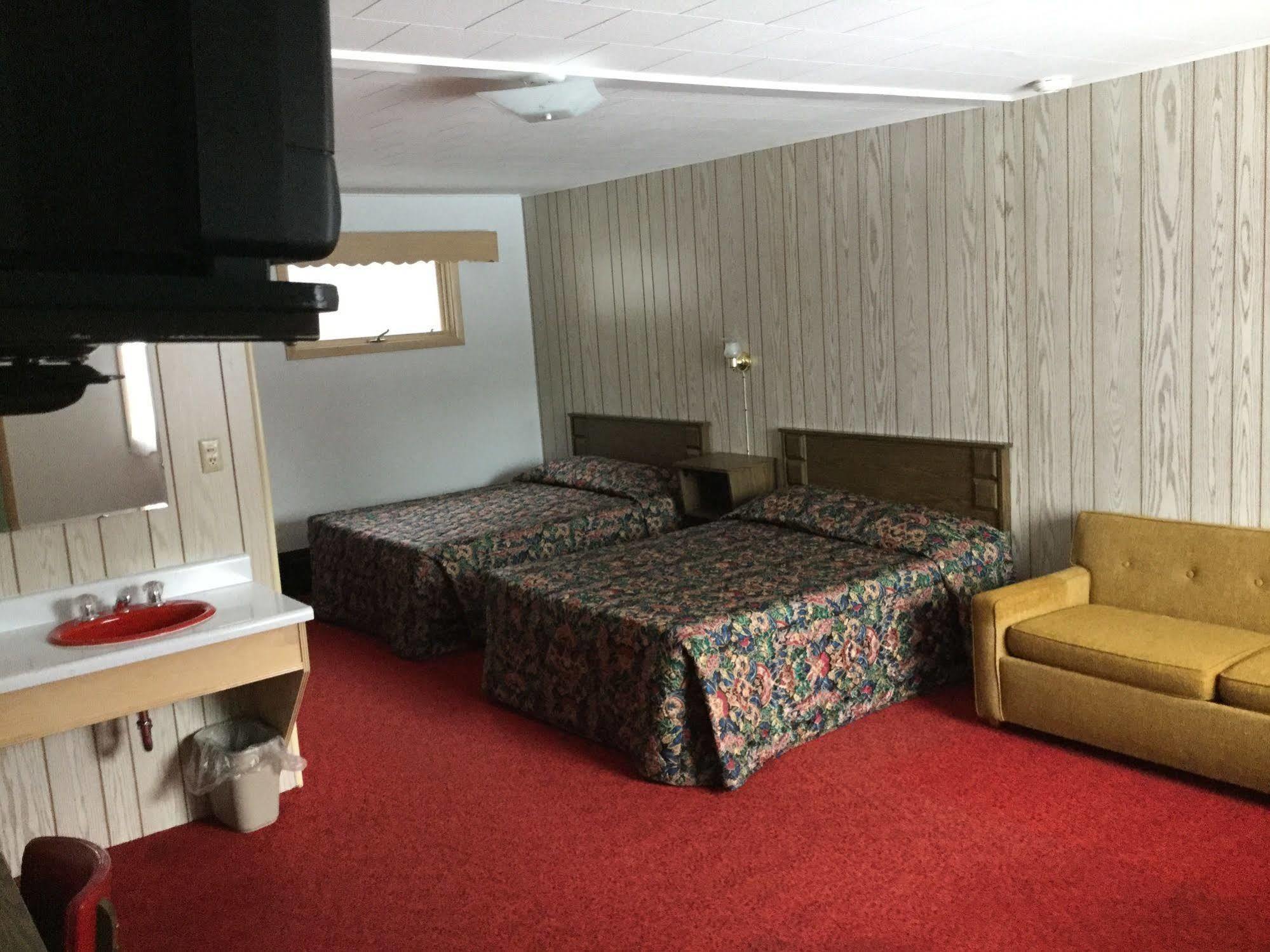 Cedars Motel Ironwood Esterno foto